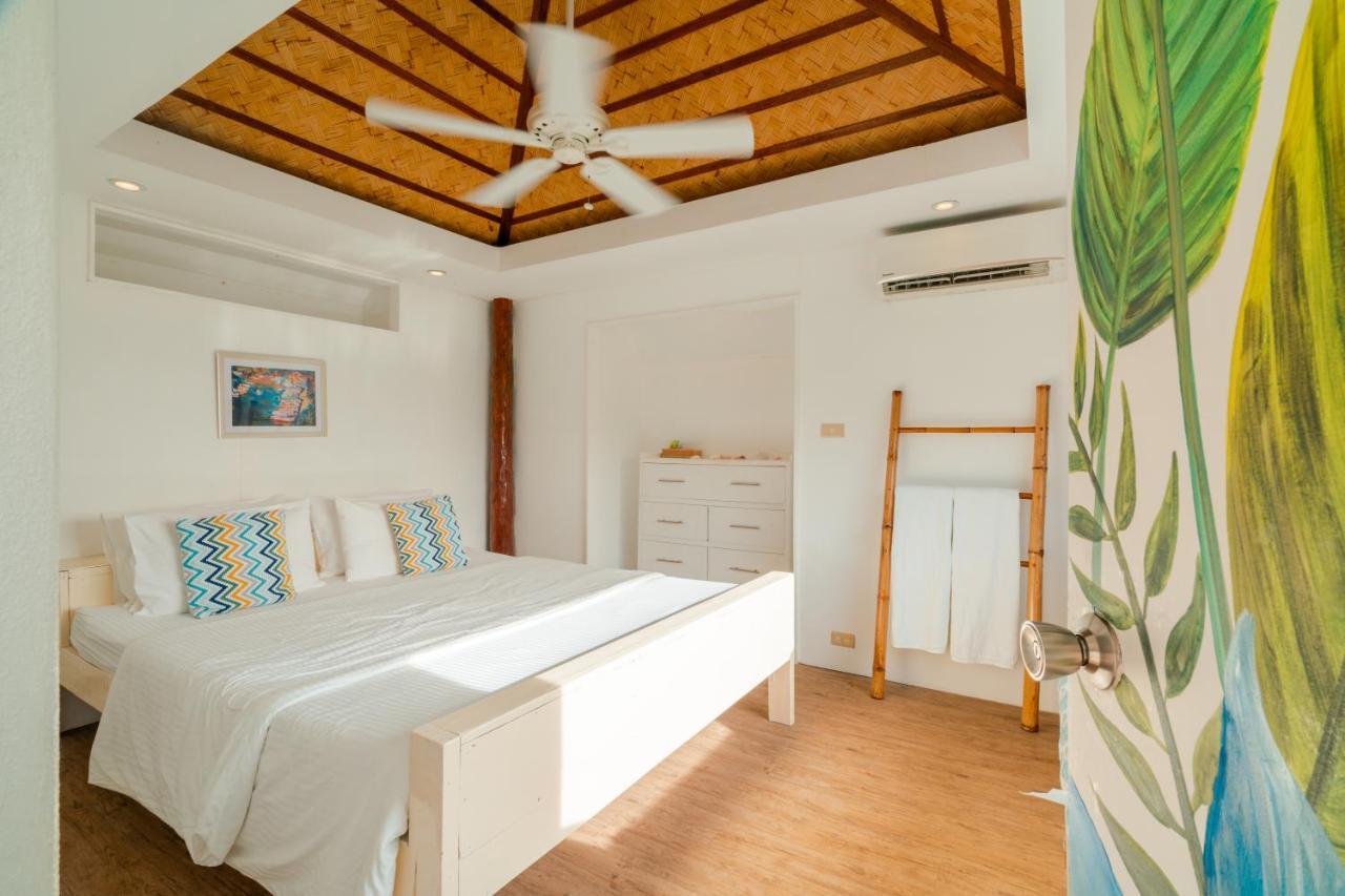 Marina Del Sol Resort & Yacht Club Busuanga Exterior photo