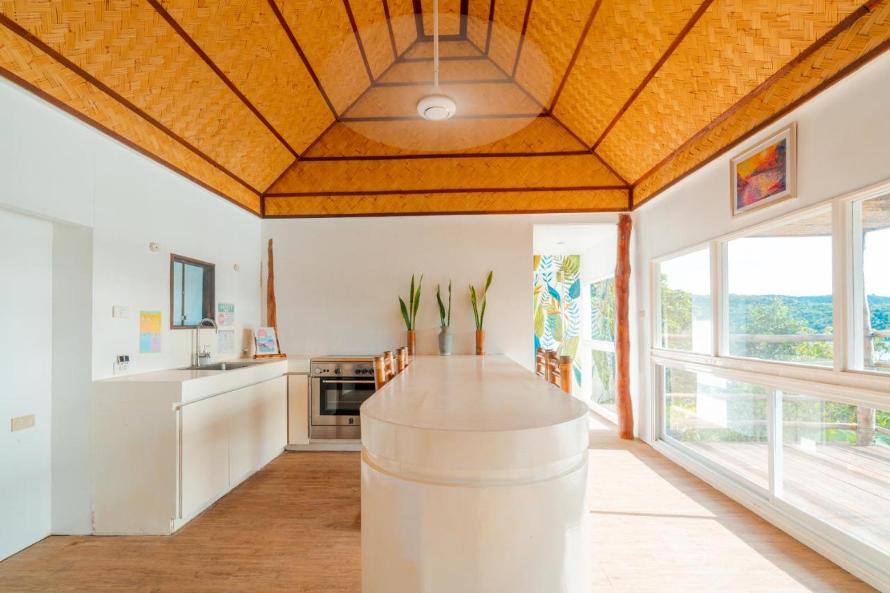 Marina Del Sol Resort & Yacht Club Busuanga Exterior photo