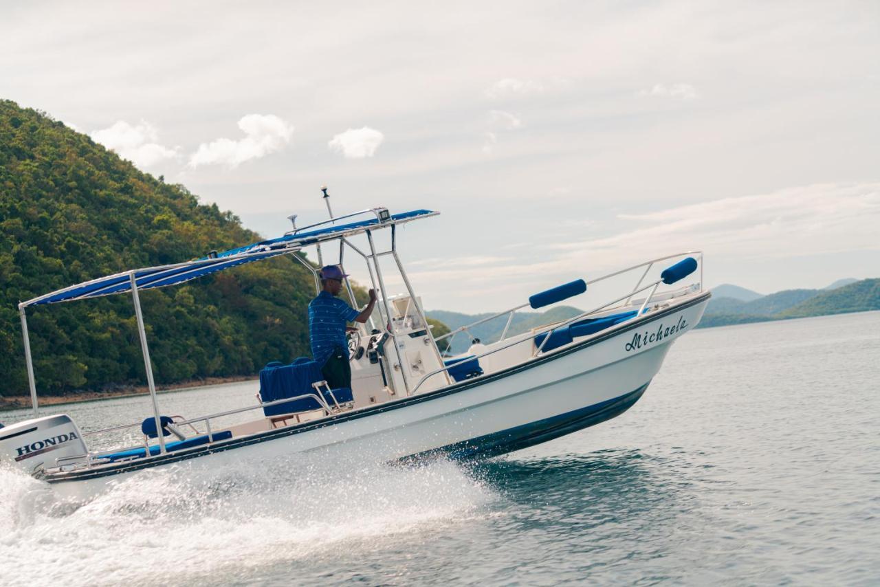 Marina Del Sol Resort & Yacht Club Busuanga Exterior photo